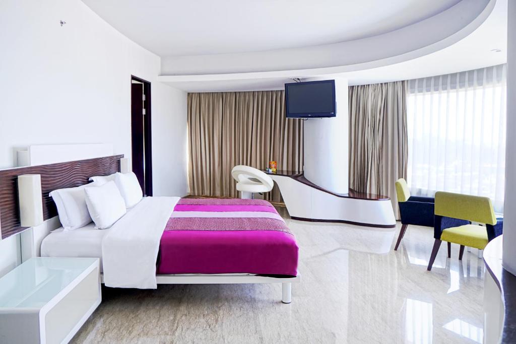 Best Hotels Around Cihampelas Street