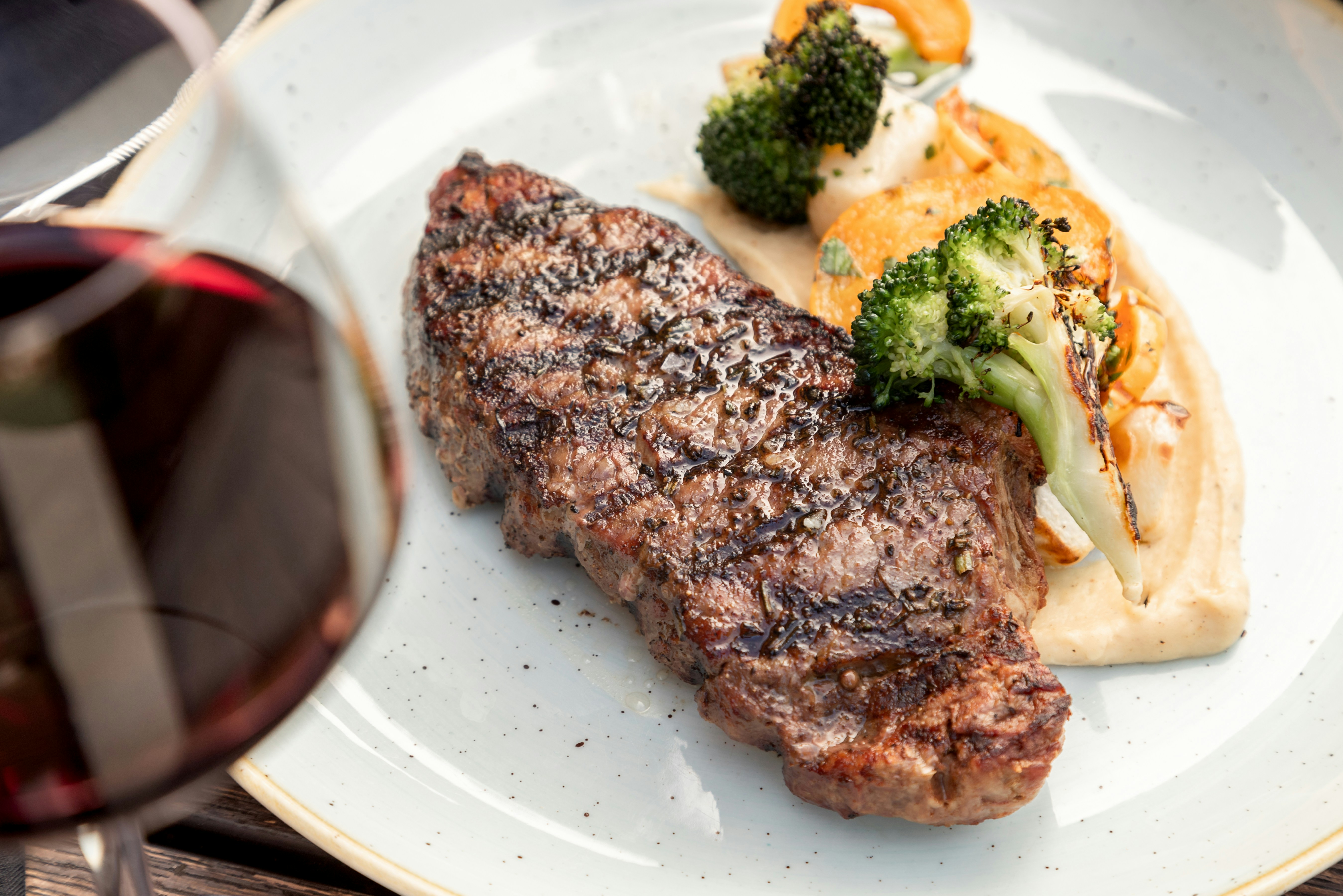 Best Steakhouse Restaurants in Surabaya Best Steakhouse Restaurants in Surabaya
