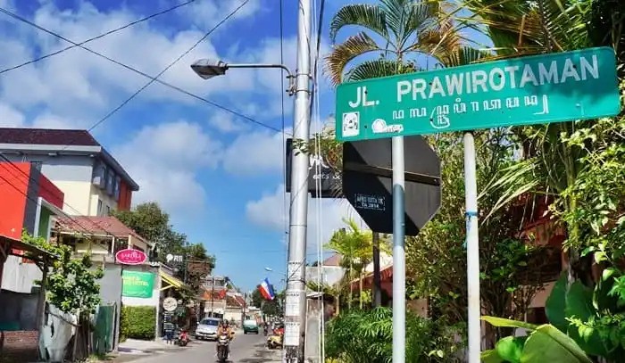 Strolling Around Prawirotaman, Jogja Strolling Around Prawirotaman, Jogja