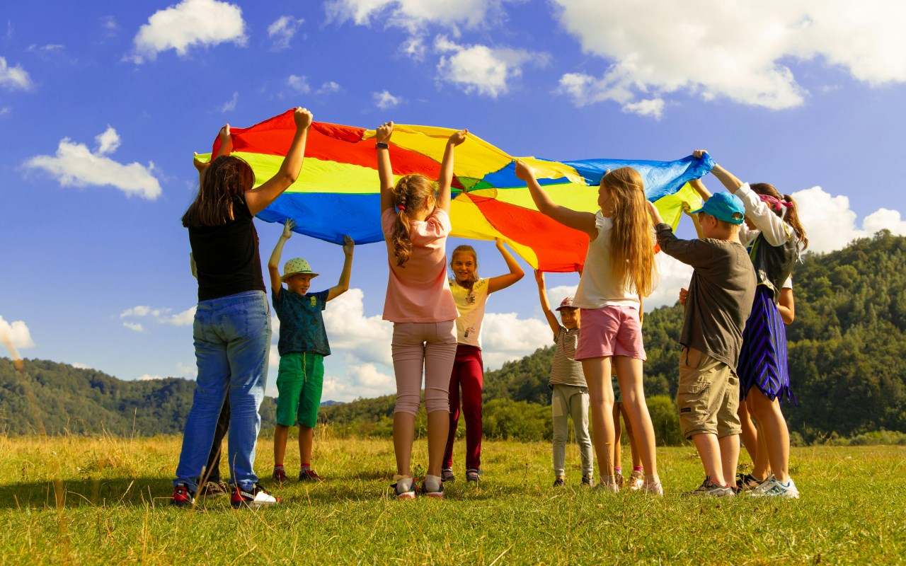 Newsletter: Early Admission to Summer Camps 2024 | Top Educational Consultant Services