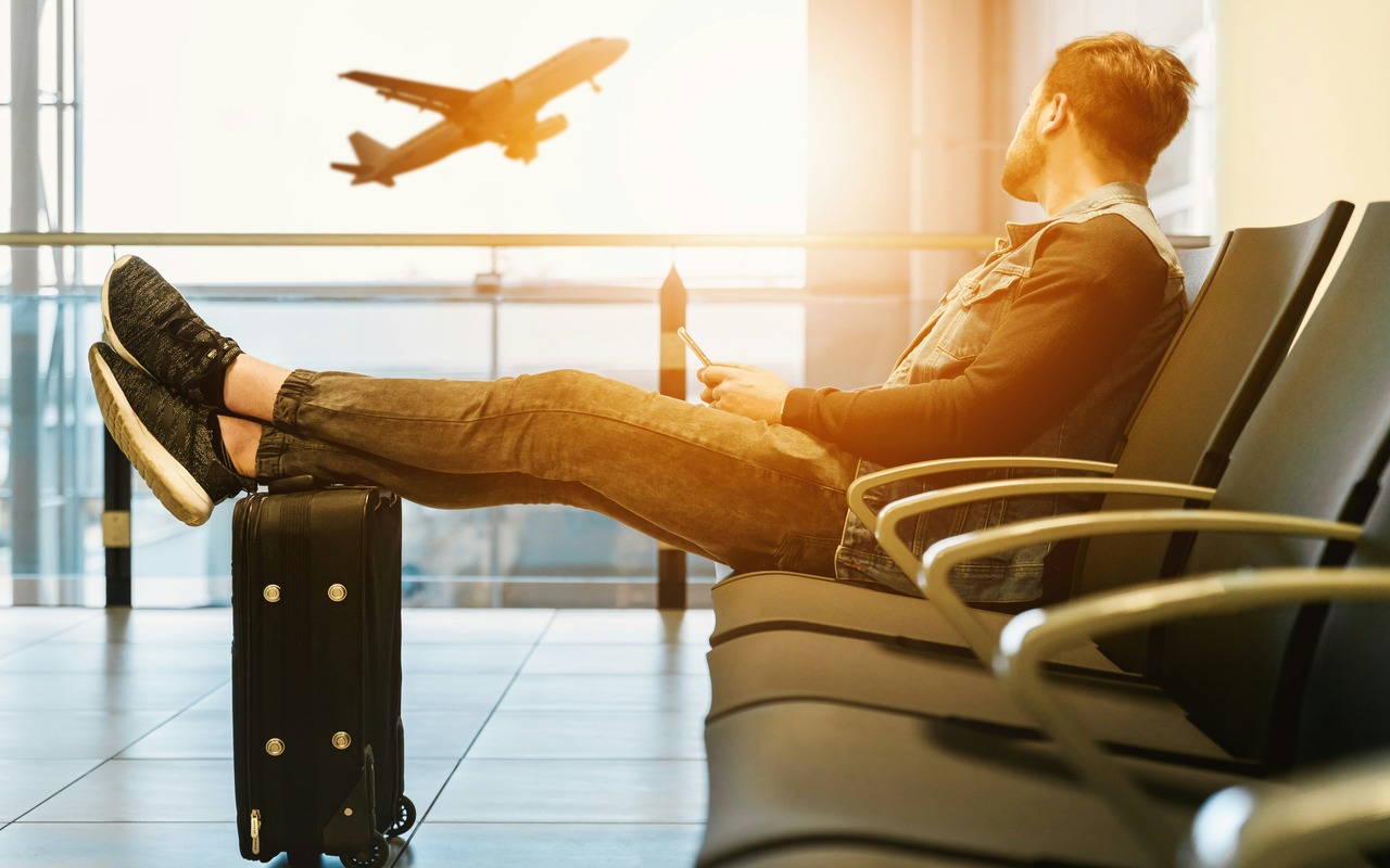 VoA vs Tourist Visit Visa - What to Choose VoA vs Tourist Visit Visa - What to Choose