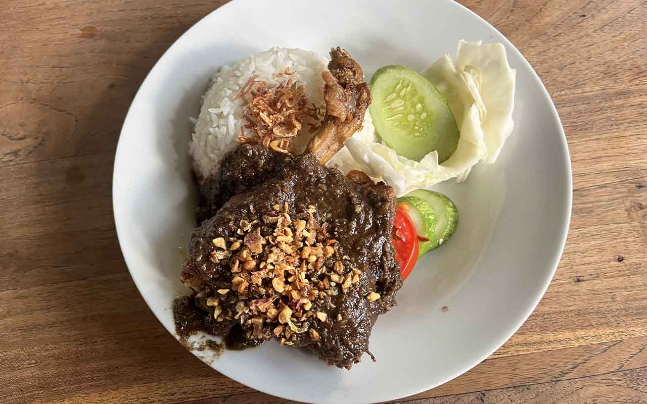 Bebek Goreng Kepayang