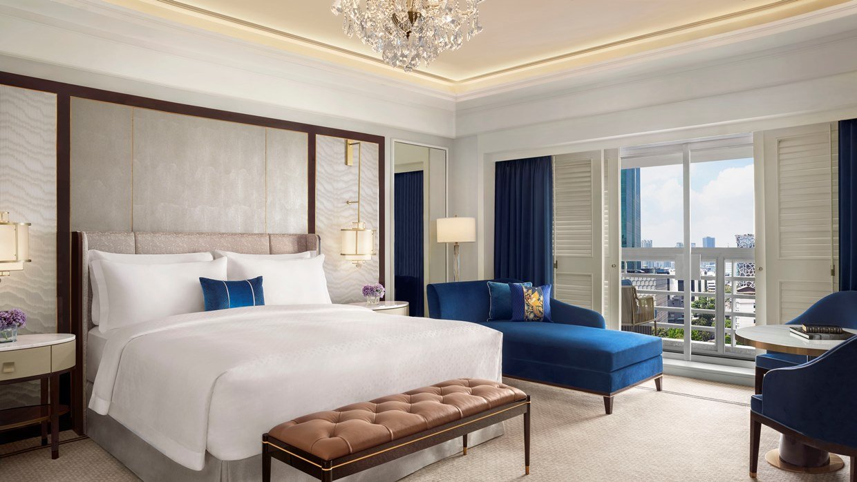 Deluxe King Guest Room