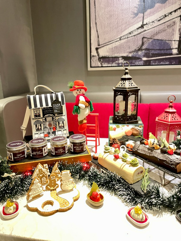 Dream Town Gift Hampers by Four Points