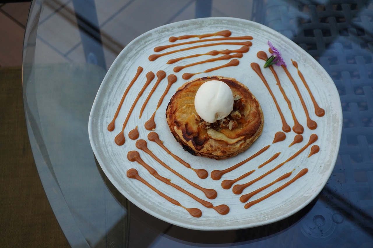 Homemade Crispy Apple Tart