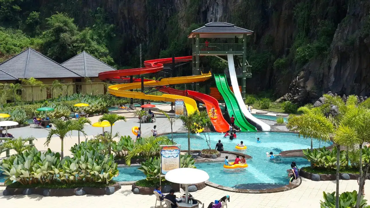 Pesona Nirwana Waterpark