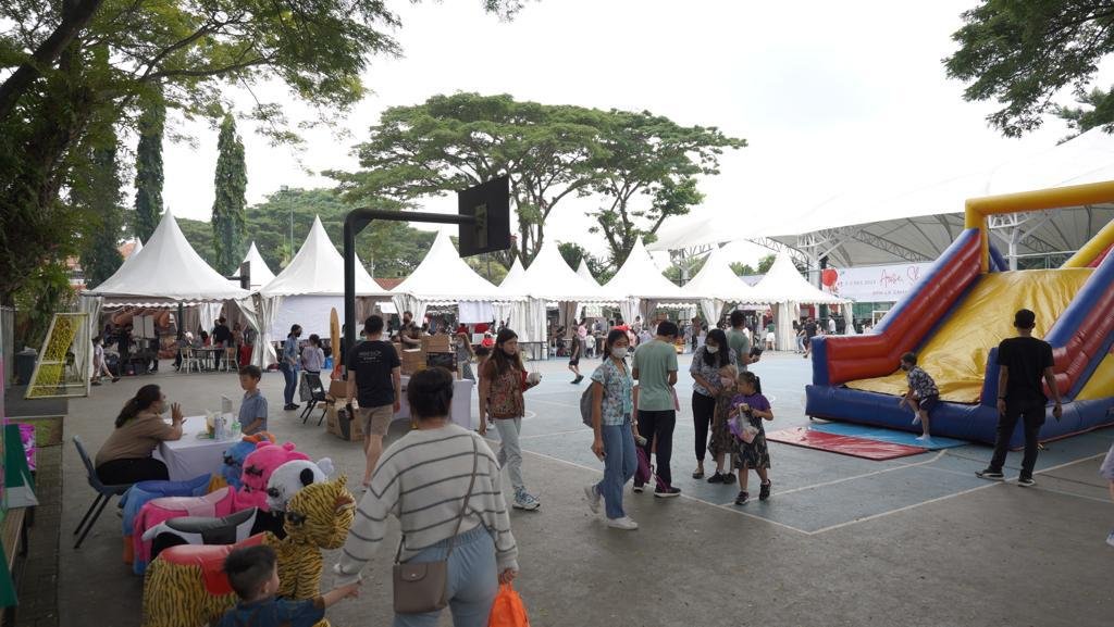 Christmas Market at SPH Lippo Village 