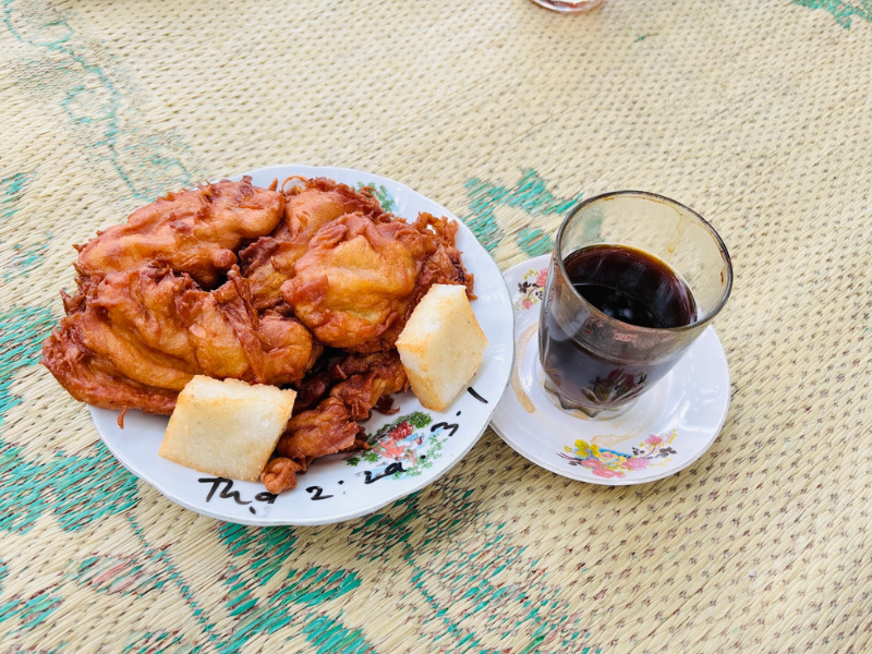 Kopi Klotok & Fried Banana